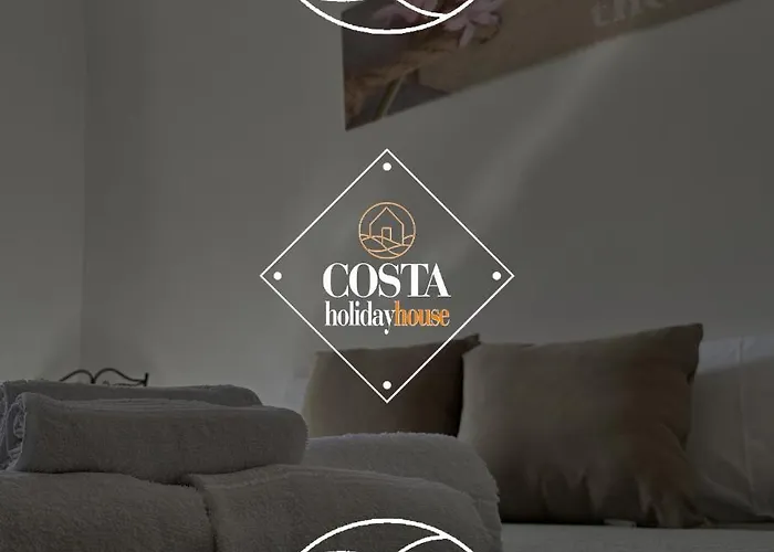 Costa Holiday House